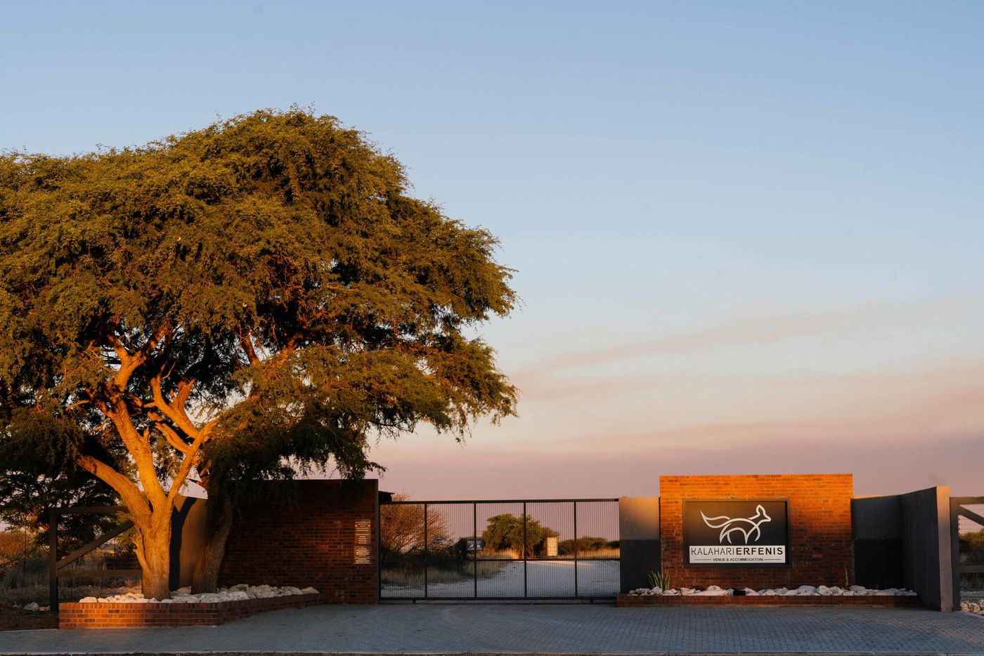 The gate under the camelthorn — Kalahari Erfenis
