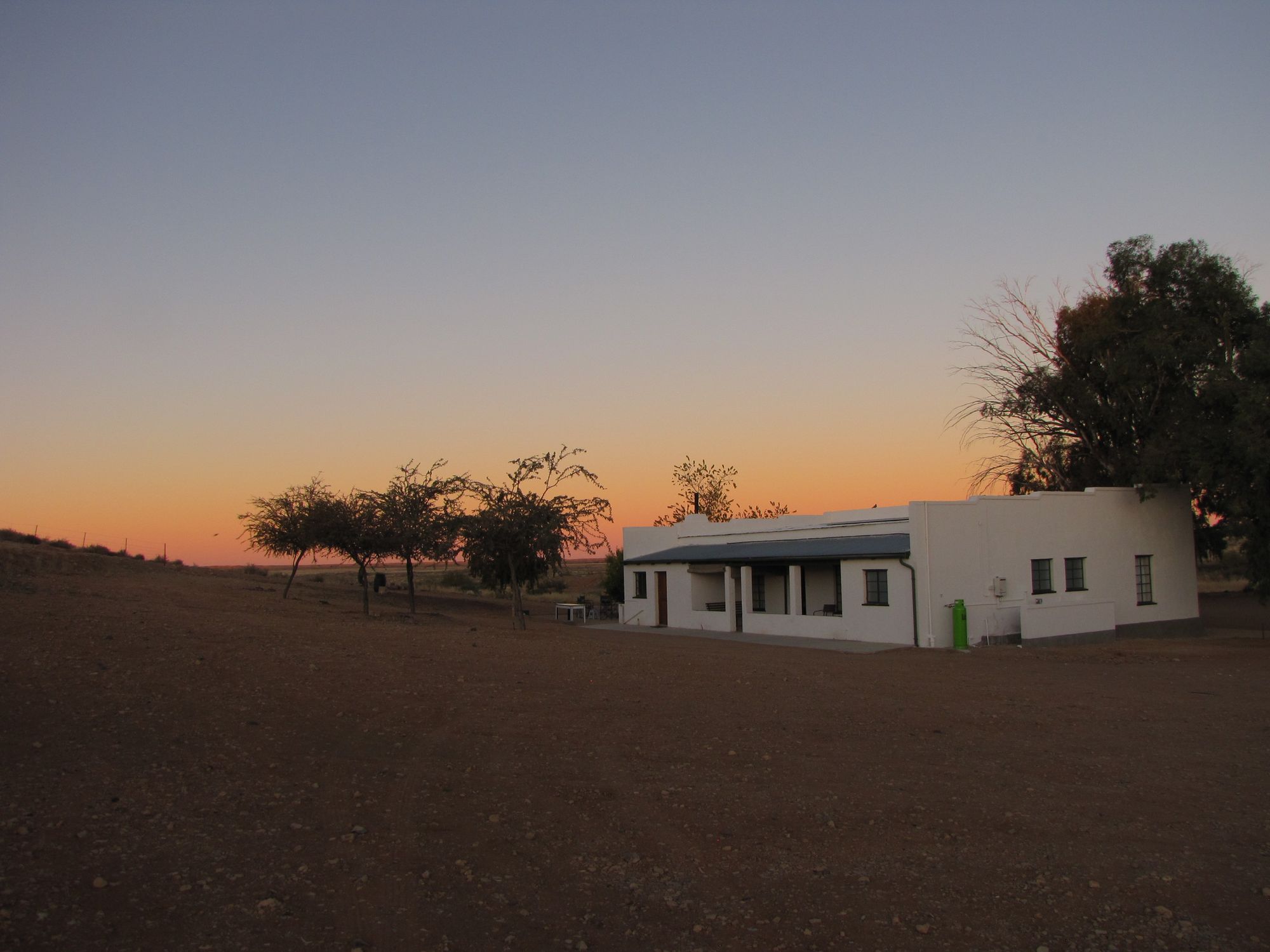 The homestead at dusk — Kalkpoort Homestead