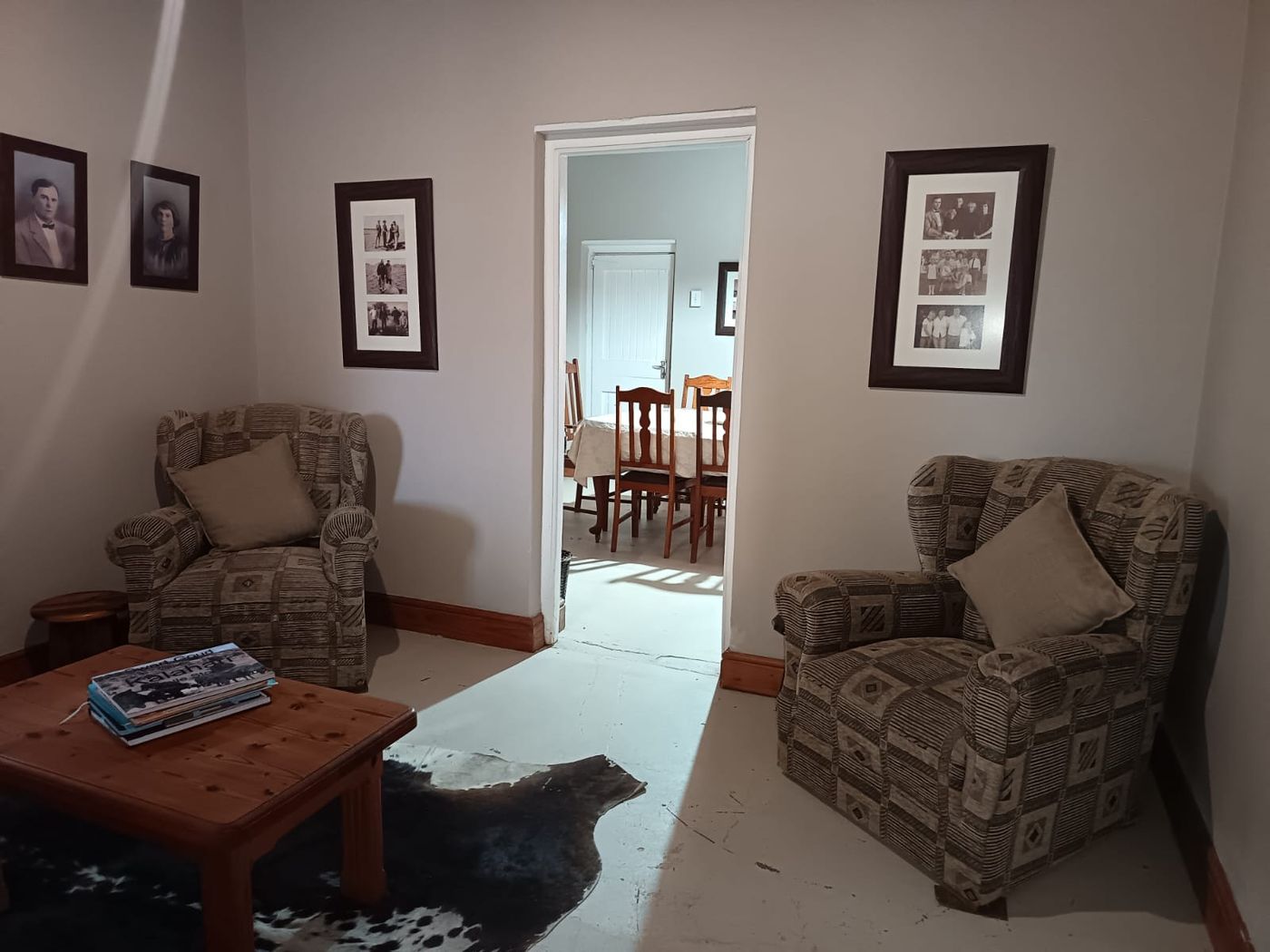 The lounge — Kalkpoort Homestead