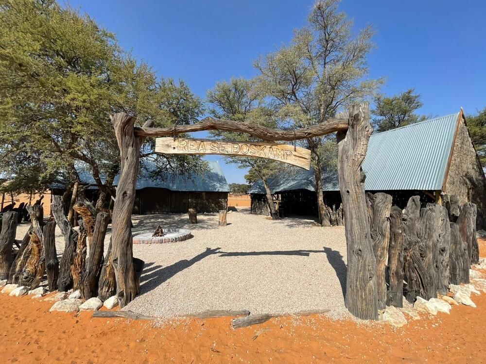 The bush camp under the camelthorns — Rea Farmstead