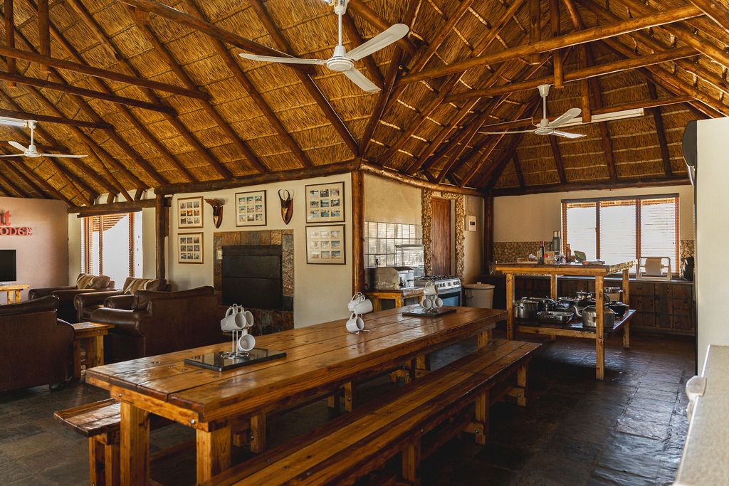 The dining hall — Vischgat Game Farm